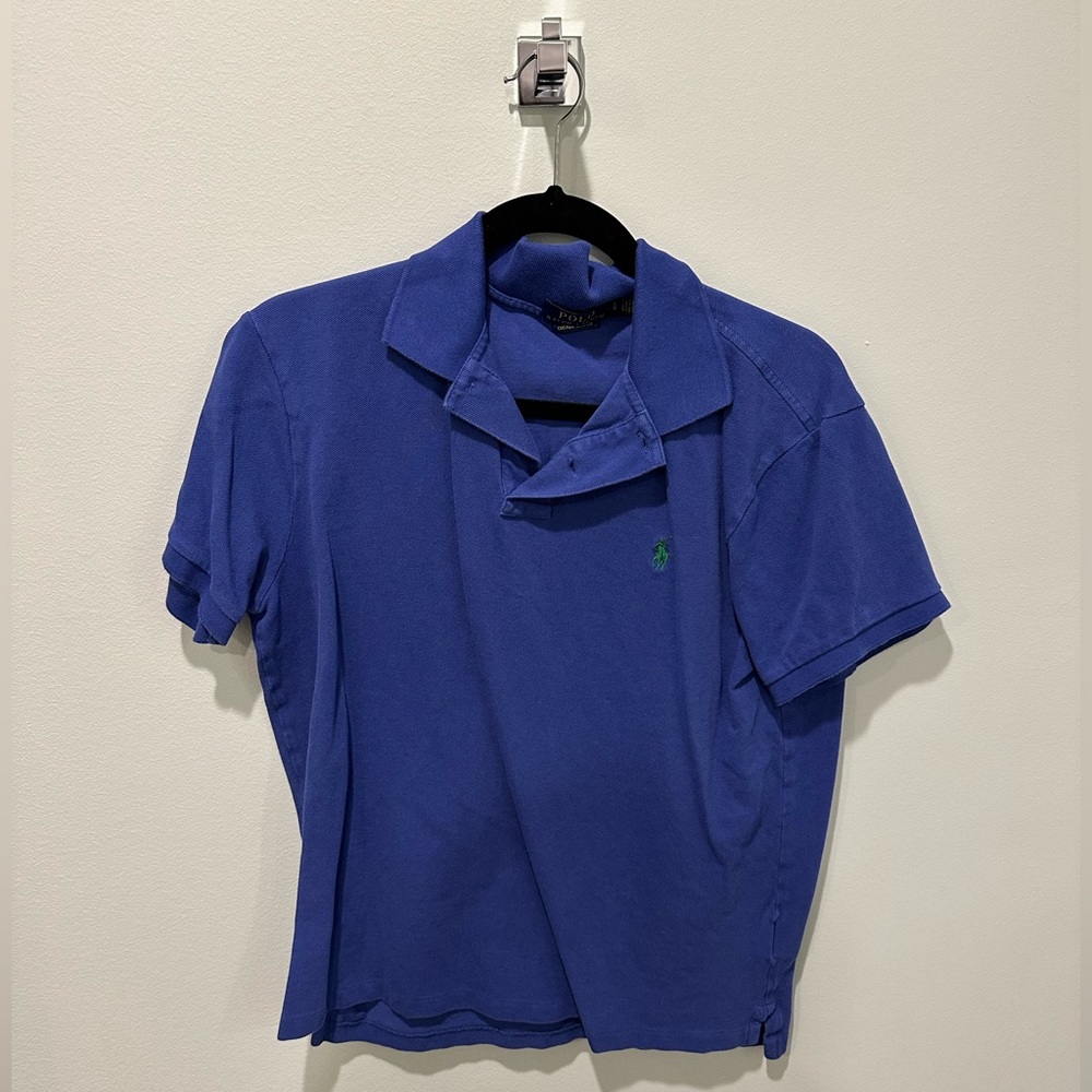 Polo shortsleeve button down
